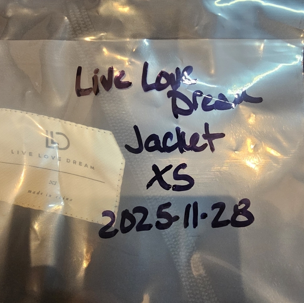 Live Love Dream Women’s XS Full Zip Hoodie Black Gray Athleisure Colorblock LLD - Picture 12 of 12